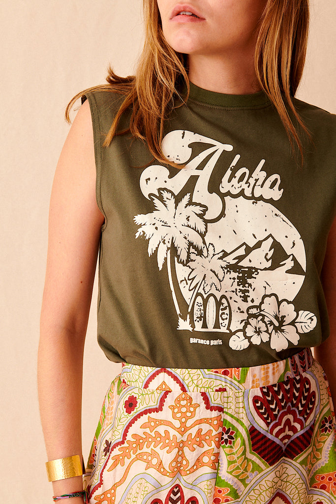 T-shirt kaki vert ample fluide sans manches avec imprimé Aloha garance paris vêtement femme 